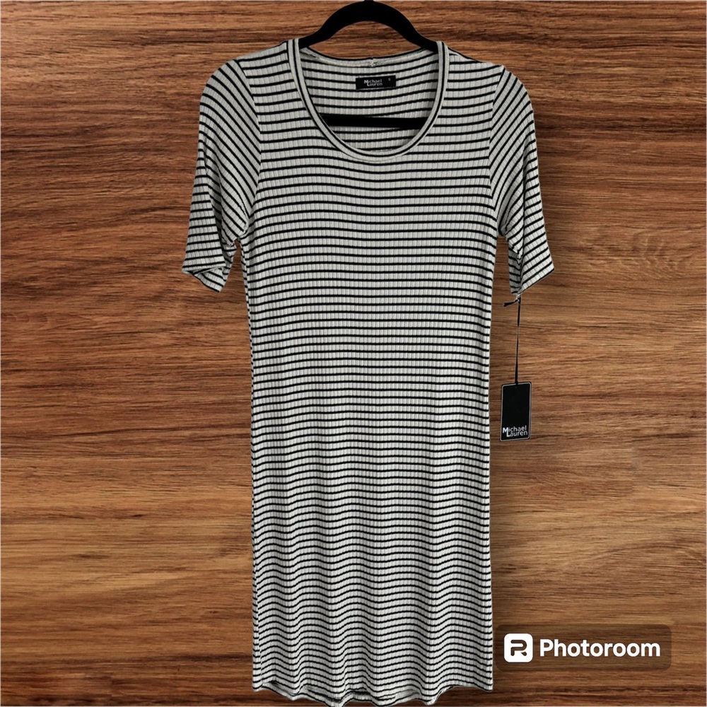Michael Lauren Revolve Eden White/Black Striped Short Sleeve Soft Knit Dress - Picture 1 of 6